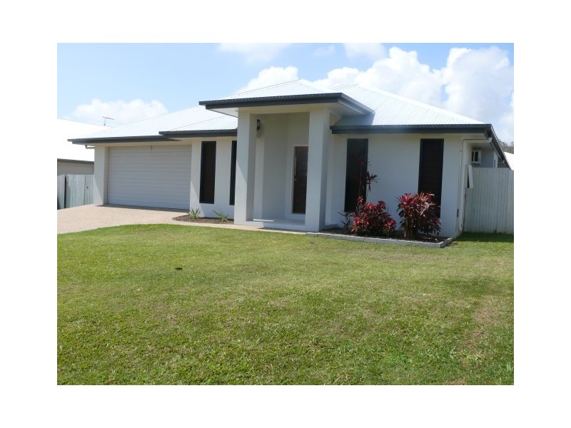 59 Hillock Crescent, Bushland Beach QLD 4818
