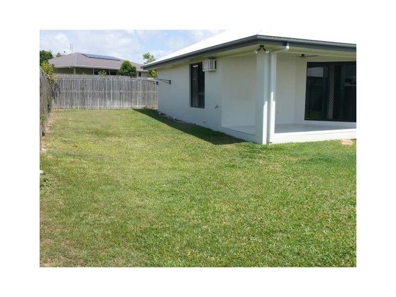 59 Hillock Crescent, Bushland Beach QLD 4818