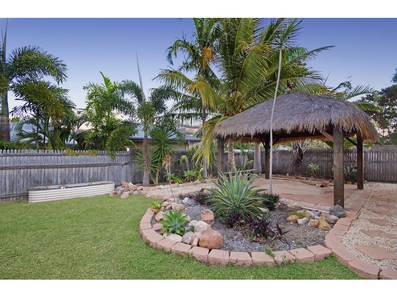 34 Greentree Cct, Bushland Beach QLD 4818