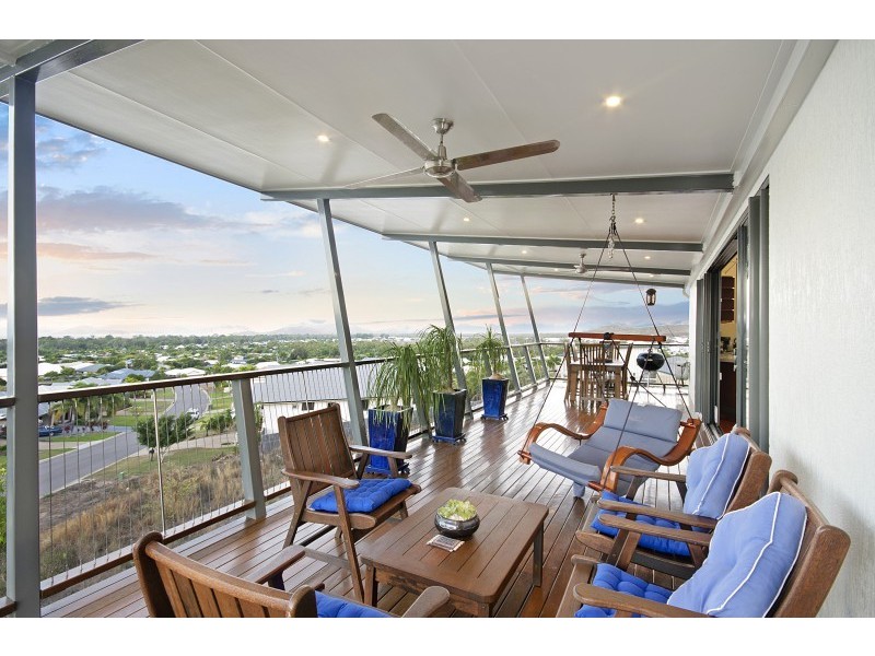 15 Genesta Court, Bushland Beach QLD 4818