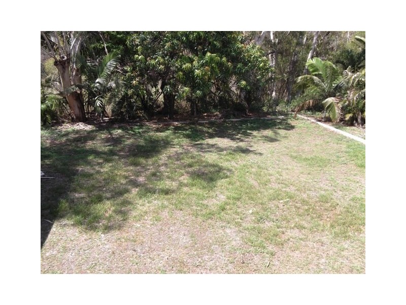 25 The Esplanade, Toolakea QLD 4818