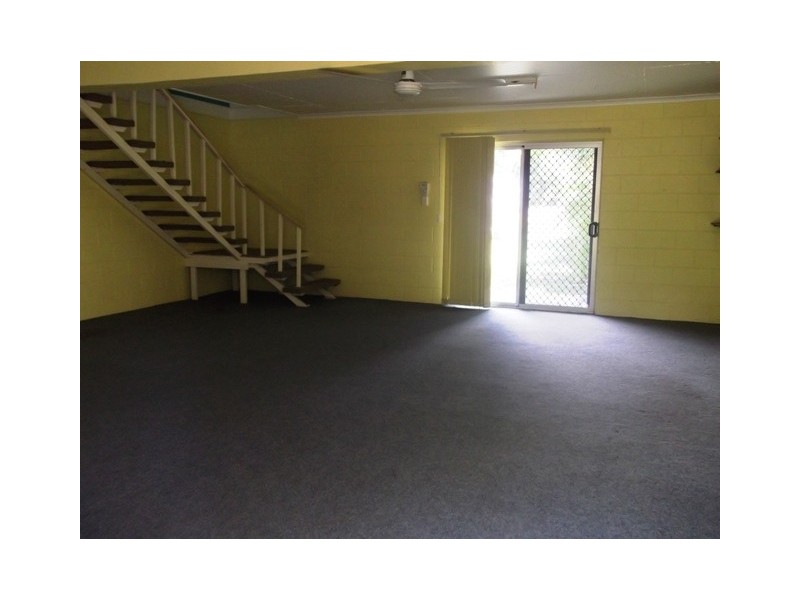 25 The Esplanade, Toolakea QLD 4818