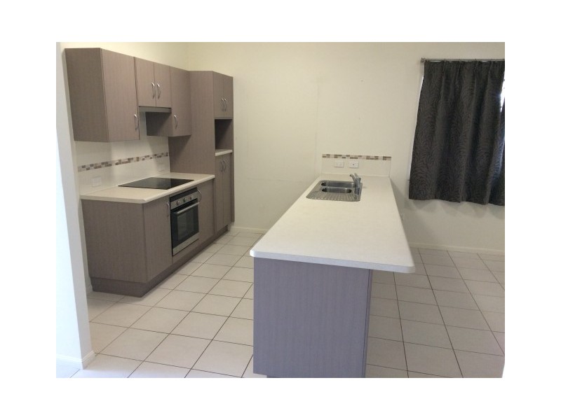 120 Daintree Drive, Bushland Beach QLD 4818