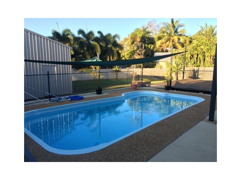 9 Balsam Street, Bushland Beach QLD 4818