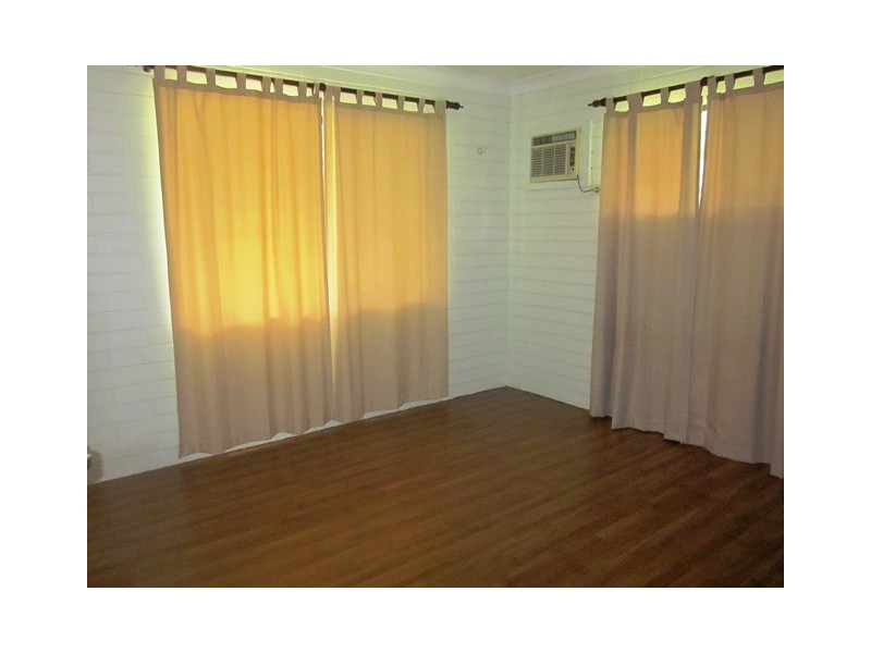 9 Balsam Street, Bushland Beach QLD 4818