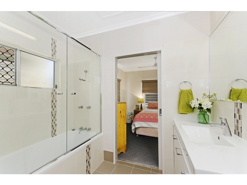 5 Pearl Court, Deeragun QLD 4818