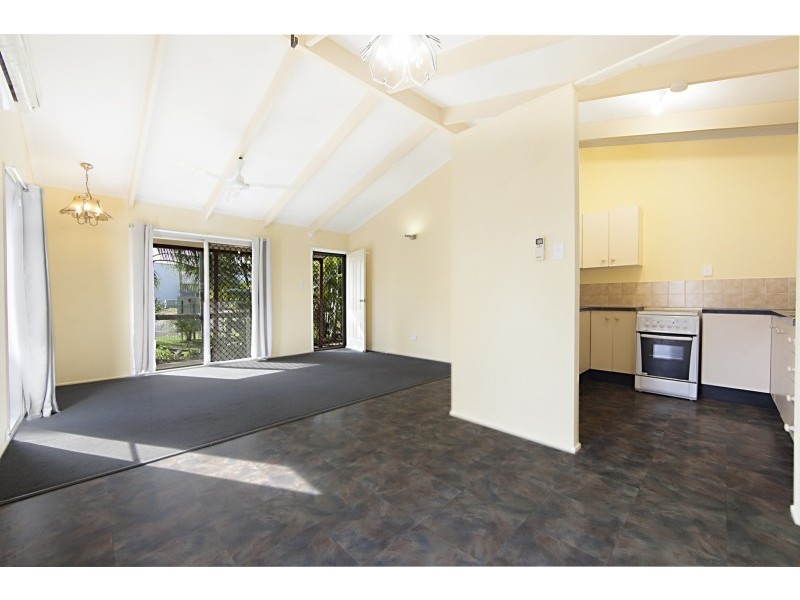 15 Palm Drive, Deeragun QLD 4818