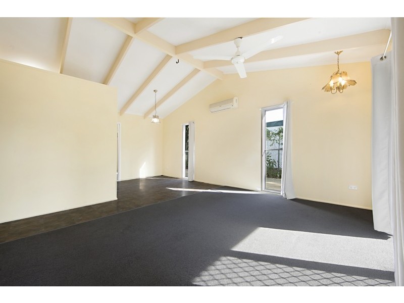 15 Palm Drive, Deeragun QLD 4818