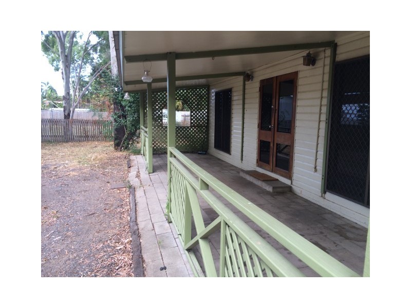 1327 Riverway Drive, Kelso QLD 4815