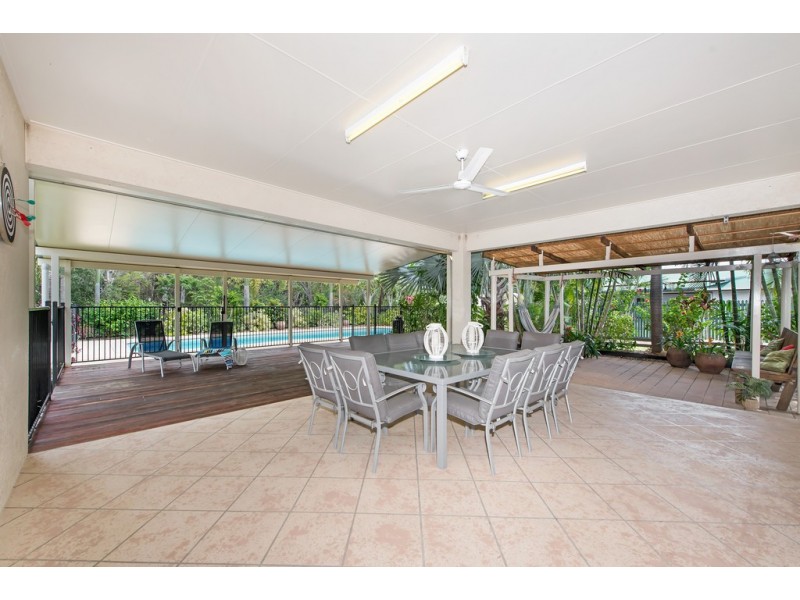 8 Brenton Circuit, Deeragun QLD 4818