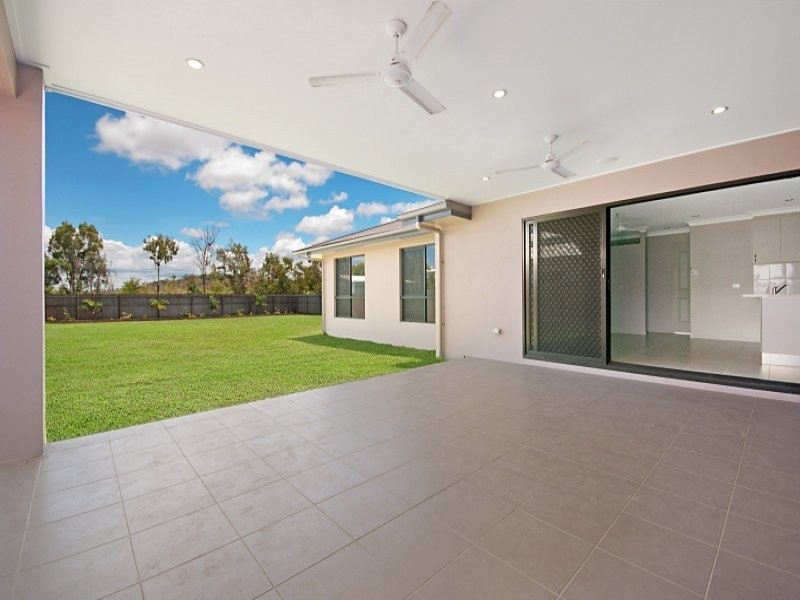 35 Kirrama Way, Bushland Beach QLD 4818