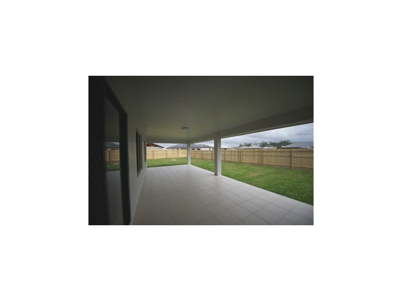 22 Currawinya Court, Bushland Beach QLD 4818