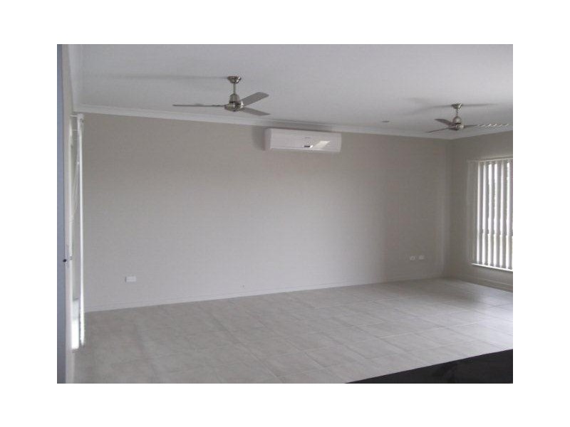 8 Burdell Drive, Burdell QLD 4818