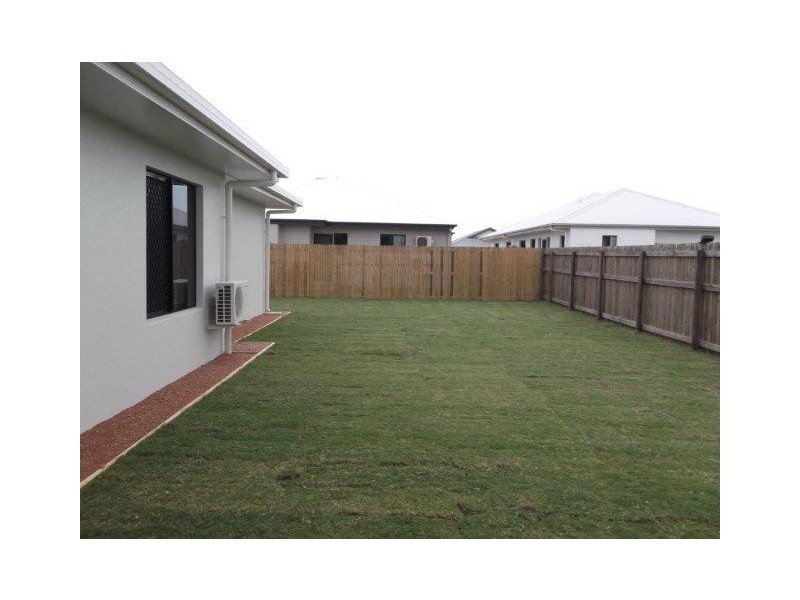 8 Burdell Drive, Burdell QLD 4818