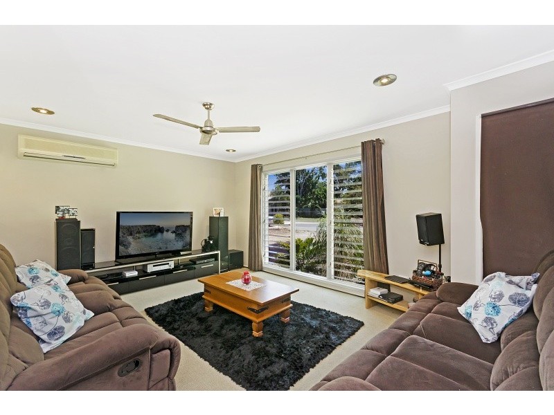 7 Ebony Court, Bushland Beach QLD 4818