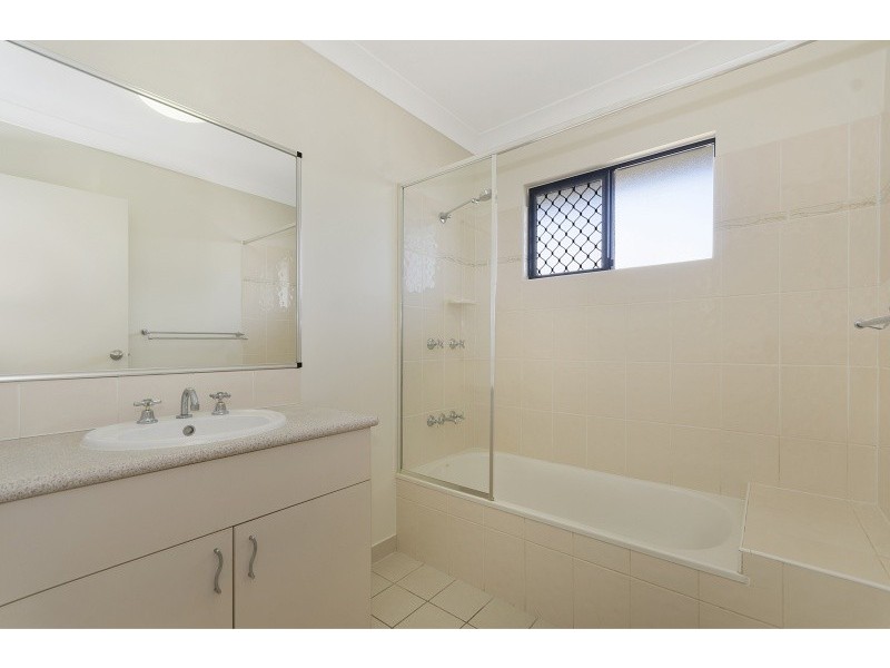 7 Minstrel Court, Bushland Beach QLD 4818