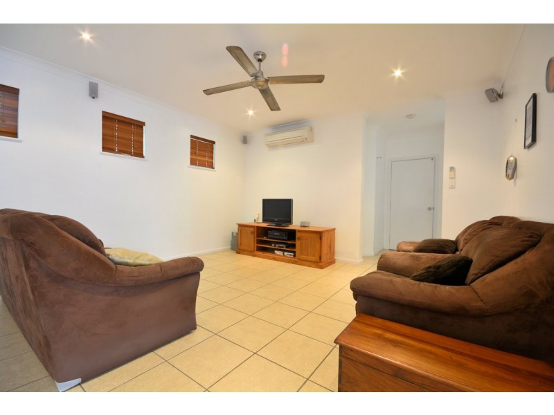 22 Greentree Circuit, Bushland Beach QLD 4818