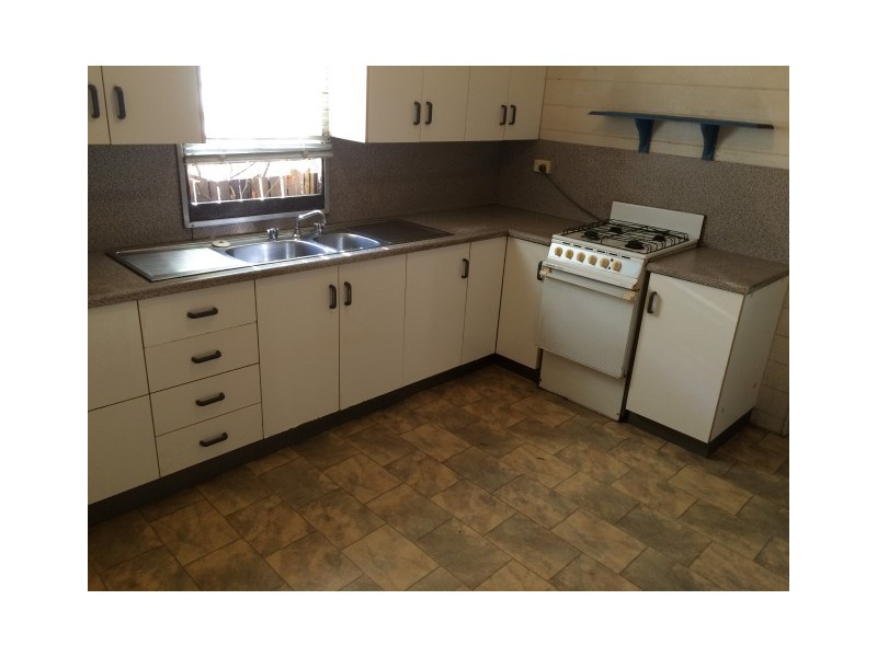 2/56 mcillwraith, South Townsville QLD 4810