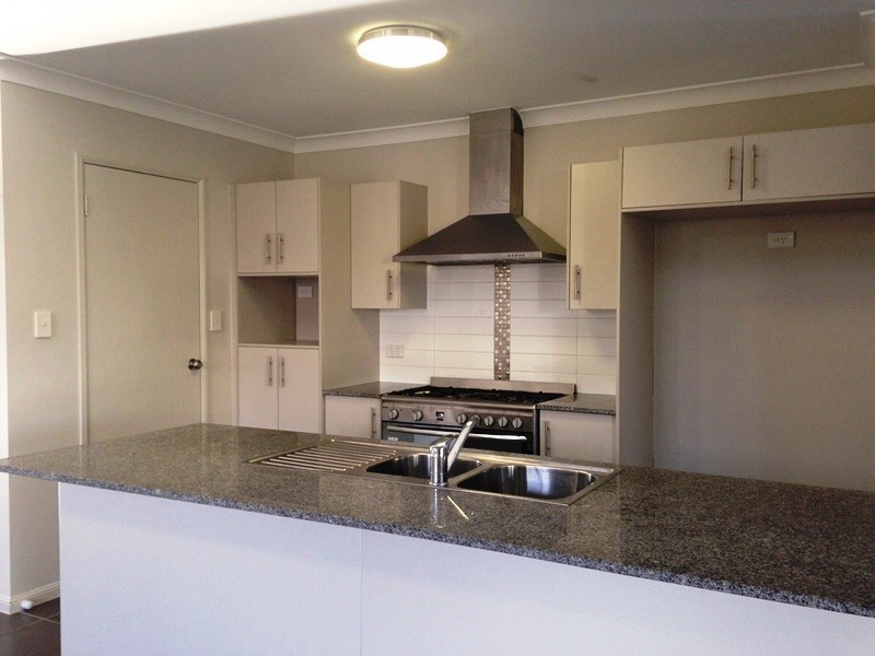 25 Iona Avenue, Burdell QLD 4818