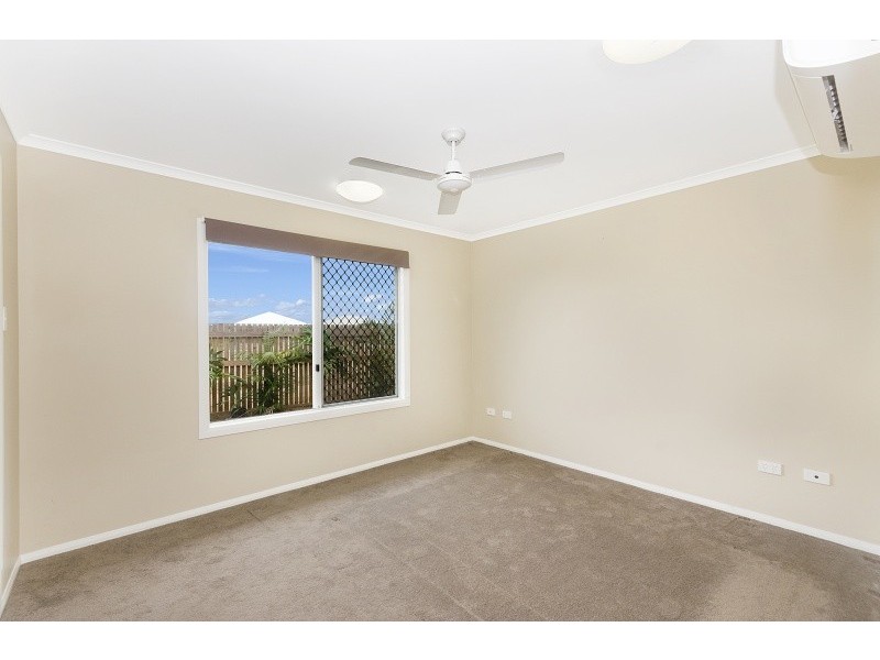 30 Ellenor Street, Mount Low QLD 4818