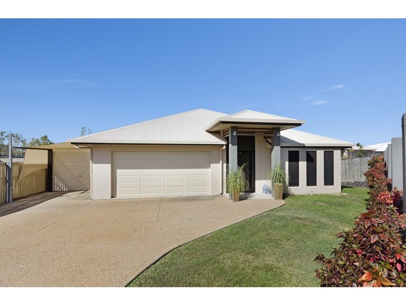 13 Dugong Court, Bushland Beach QLD 4818
