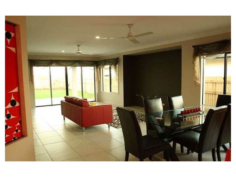 9 Arafura Close, Burdell QLD 4818