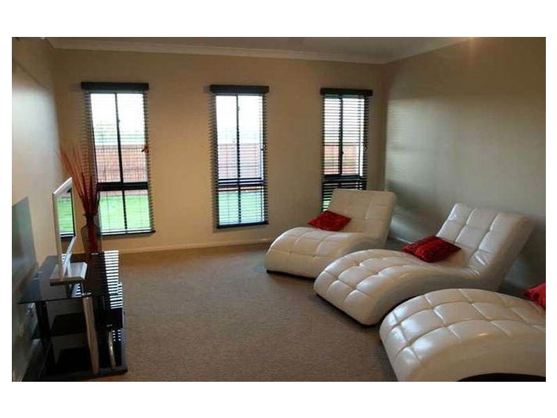 9 Arafura Close, Burdell QLD 4818