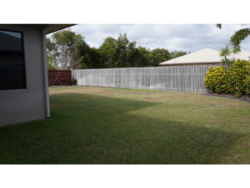 9 Arafura Close, Burdell QLD 4818