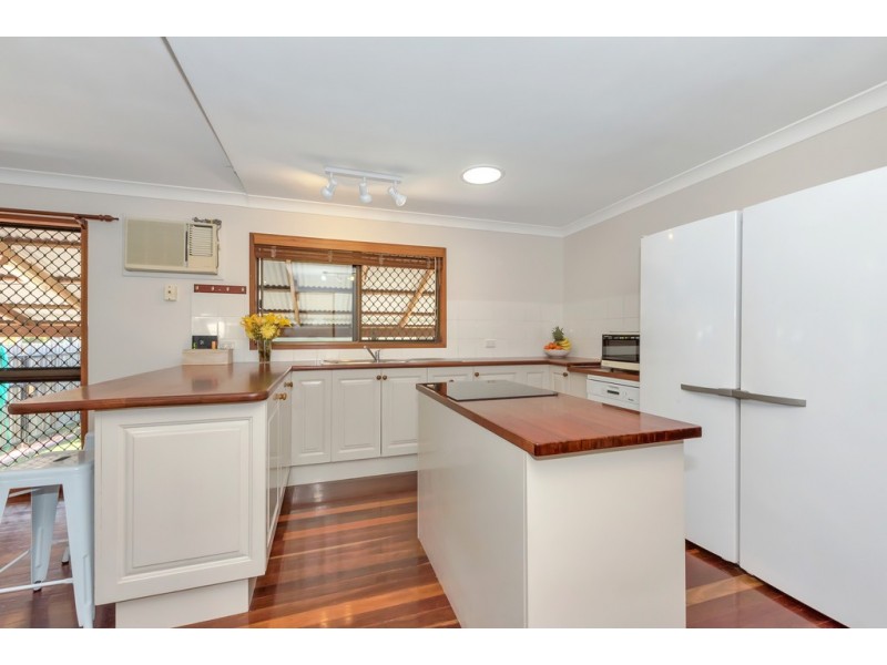 23 Pacific Avenue, Bushland Beach QLD 4818