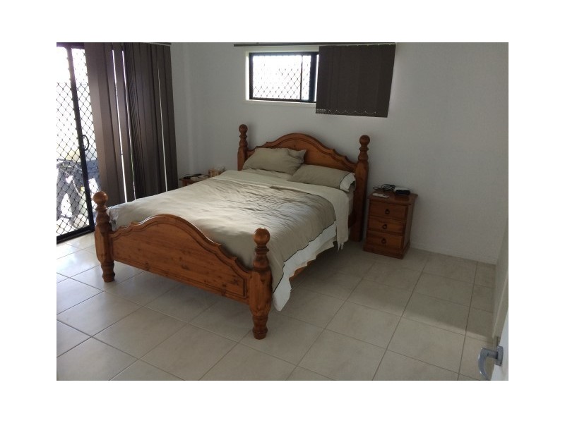 51 Rattray Street, Bushland Beach QLD 4818