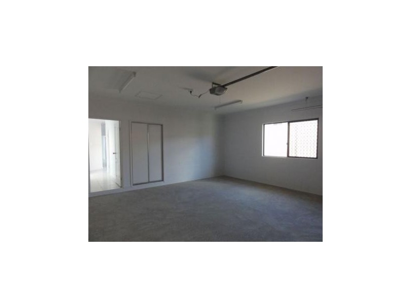 51 Rattray Street, Bushland Beach QLD 4818