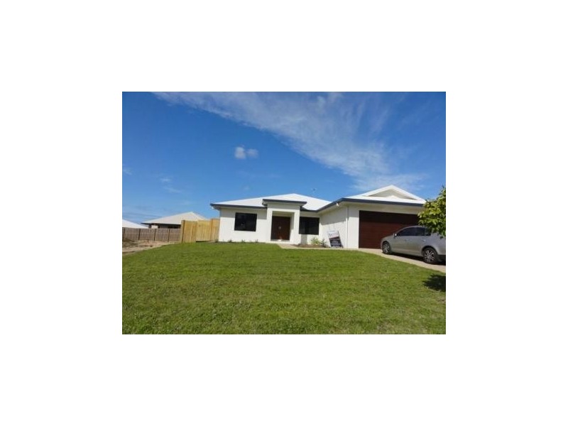 51 Rattray Street, Bushland Beach QLD 4818