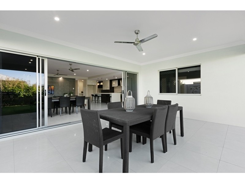 9 Featherwood Street, Mount Low QLD 4818