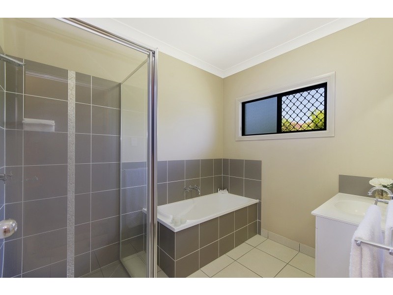 24 Summerland Drive, Deeragun QLD 4818