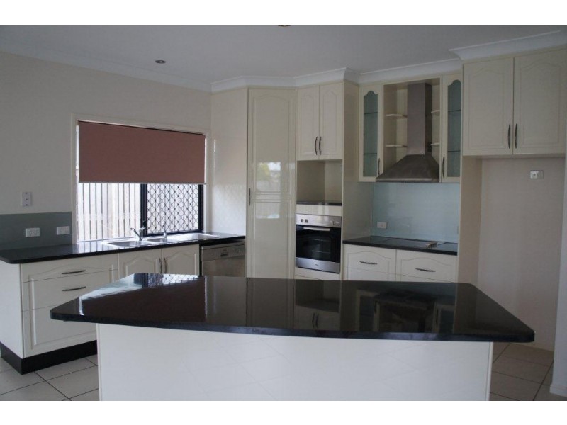 9 Keswick Street, Bushland Beach QLD 4818