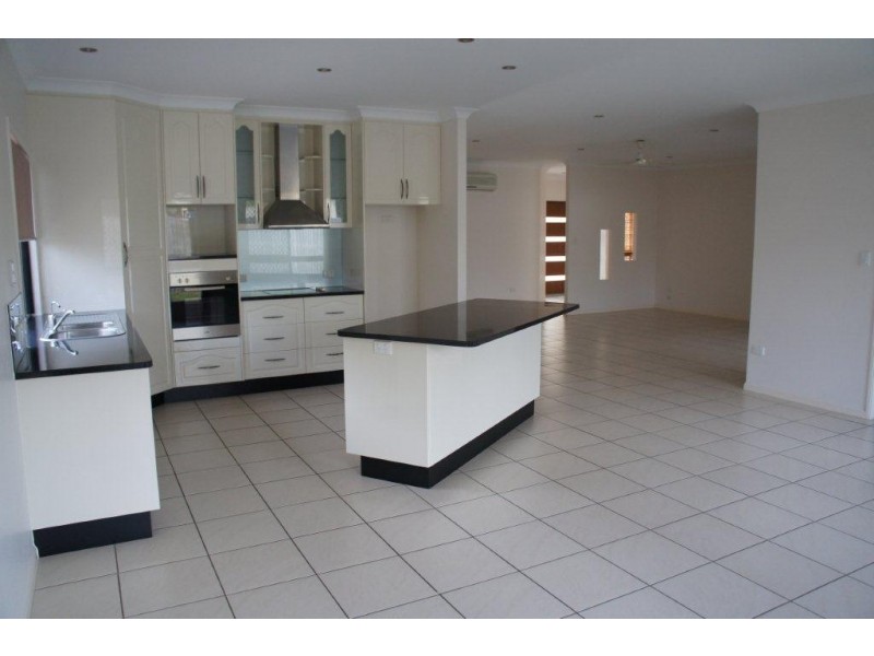 9 Keswick Street, Bushland Beach QLD 4818