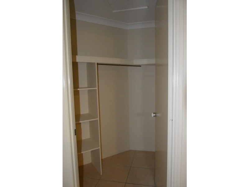 24 Seabrook Circuit, Bushland Beach QLD 4818