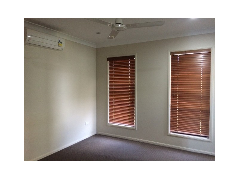 18 Dragon Flower, Mount Low QLD 4818