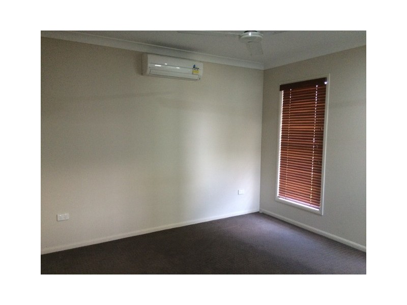 18 Dragon Flower, Mount Low QLD 4818