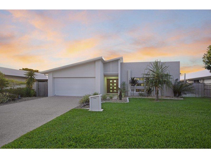 10 Balladonia Avenue, Mount Low QLD 4818