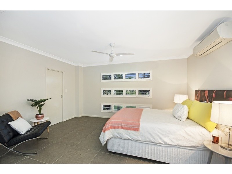 10 Balladonia Avenue, Mount Low QLD 4818