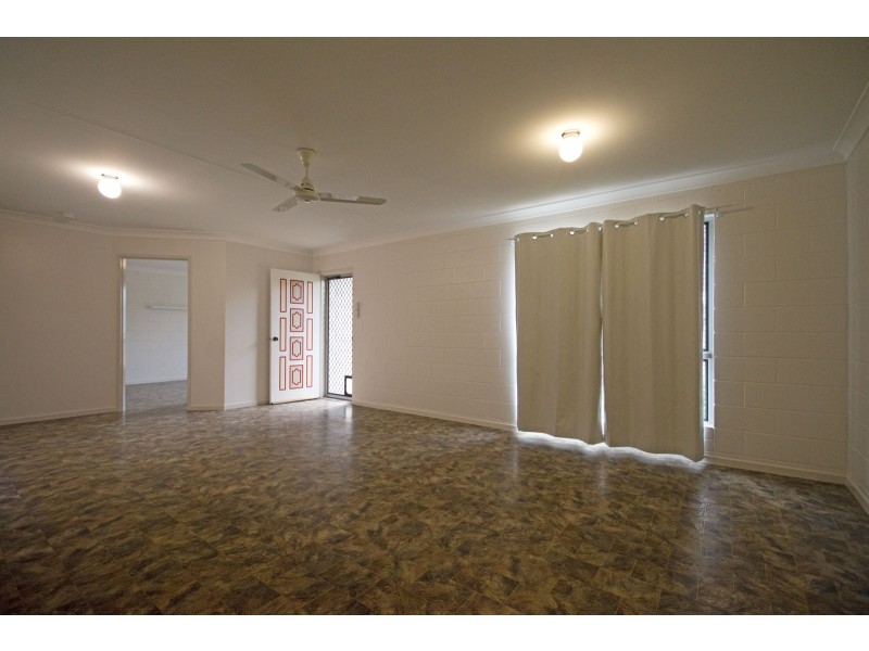 3 Gatwick Street, Burdell QLD 4818