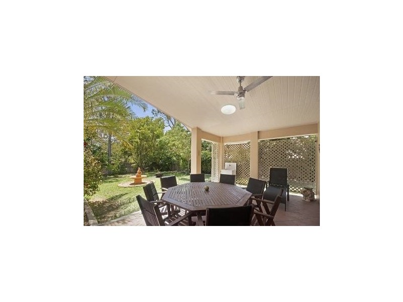 18 Luke Court, Bushland Beach QLD 4818