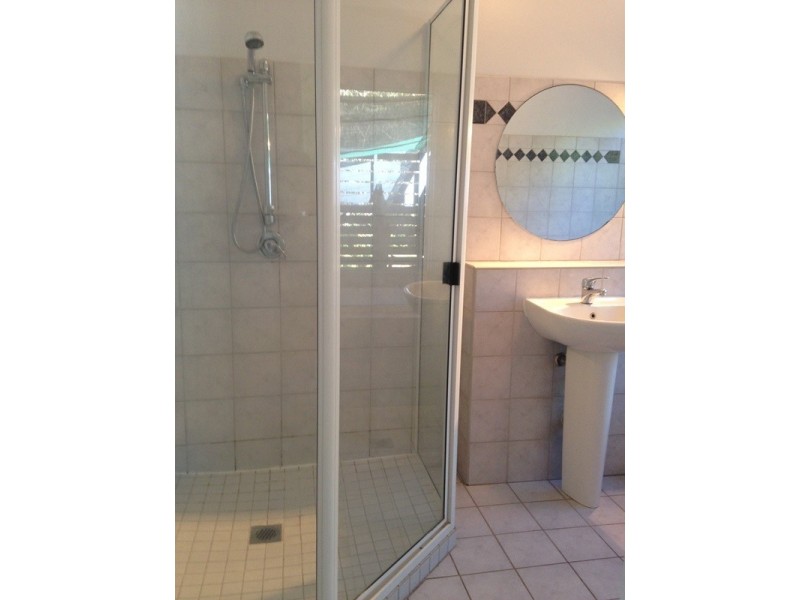 10 Duroy Street, Mount Low QLD 4818