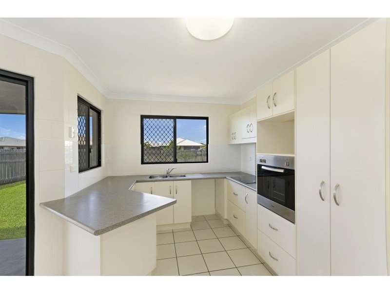 15 Cosette Court, Burdell QLD 4818