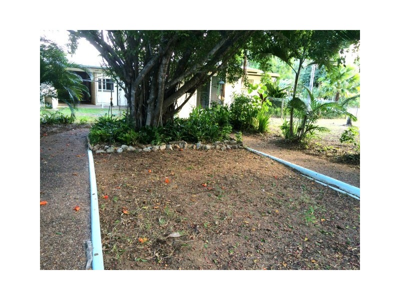 1 Balsam Street, Bushland Beach QLD 4818