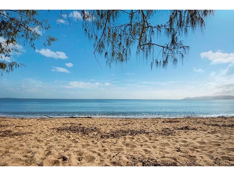 1 Balsam Street, Bushland Beach QLD 4818