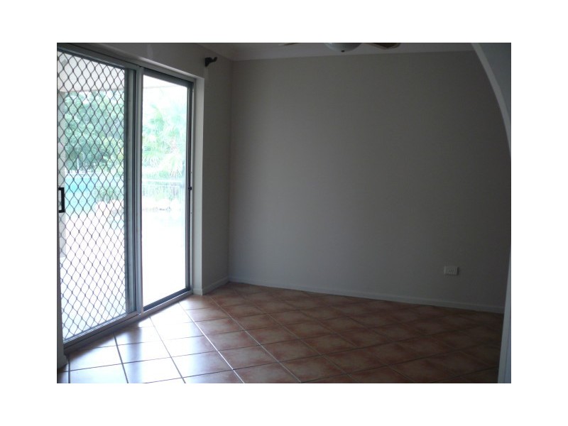 1 Balsam Street, Bushland Beach QLD 4818