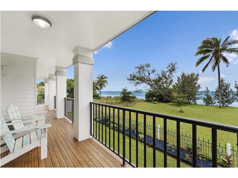 22 Reef Street, Saunders Beach QLD 4818