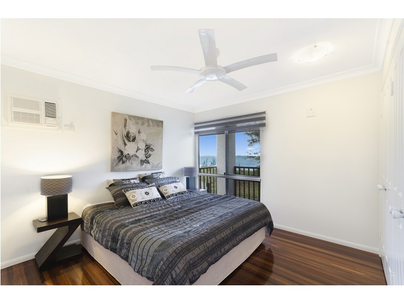 22 Reef Street, Saunders Beach QLD 4818
